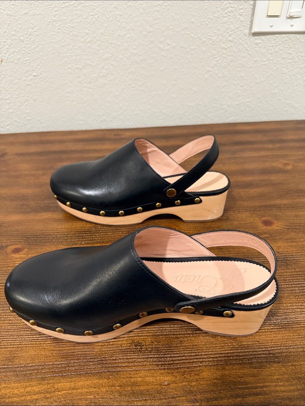 J.Crew Convertible Leather Clogs wood sole stud detail versatile strap Size 8 - Picture 7 of 8